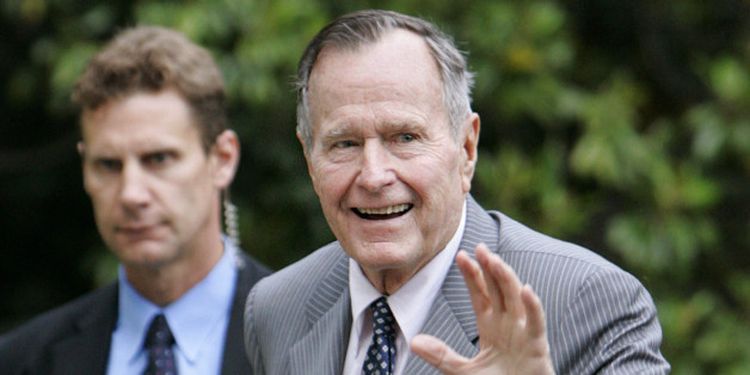 Photo of George H.W. Bush who struggles with Grave's Disease