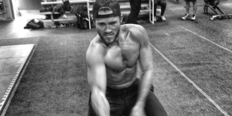 Workout addict Scott Eastwood in the gym. 