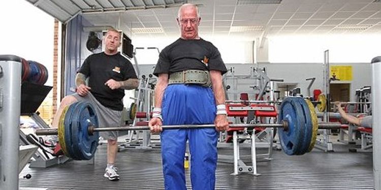 Image of Ted Brown one of the strongest seniors in the world