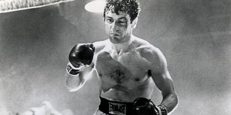 Photo of Robert De Niro in Raging Bull looking ripped