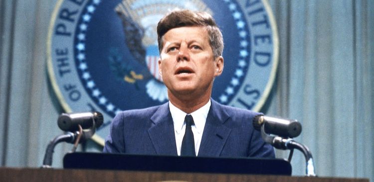 Photo of JFK, health history of colitis, prostatitis, Addison's disease and more.