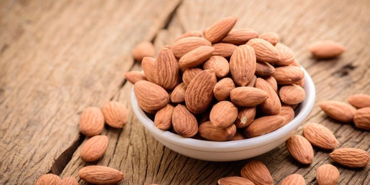 Image of ALMONDS, food that makes you more desirable