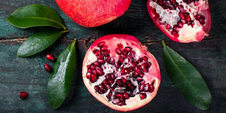 Image of POMEGRANATE, food that makes you more desirable