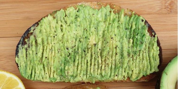 Image of avocado used to make healthy home-cooked meals