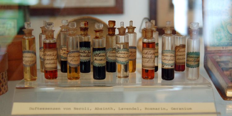 Photo of classical essential oils in museum Basel