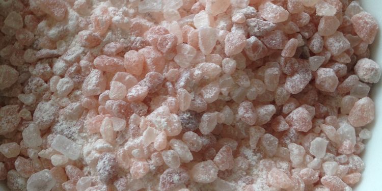 Photo of a dish with Himalayan sea salt