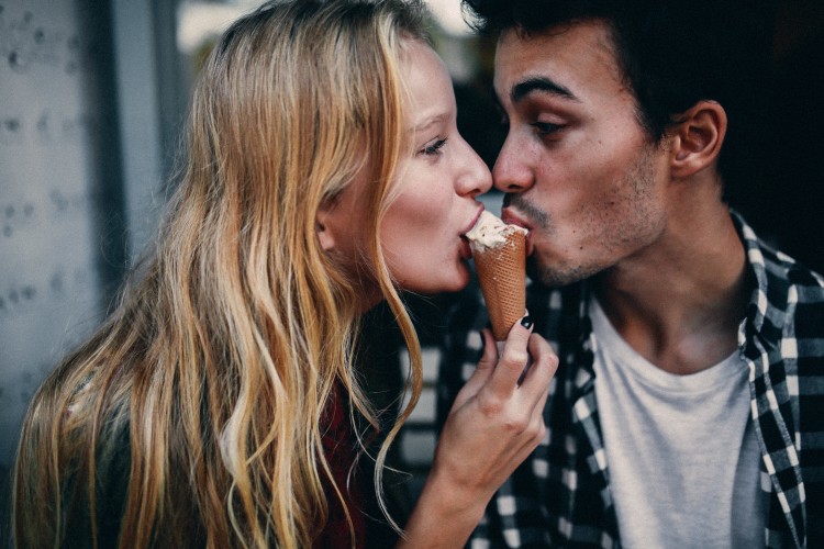 couple eating ice cream