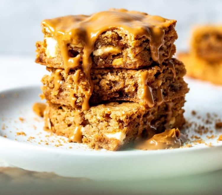 cookie butter on blondies