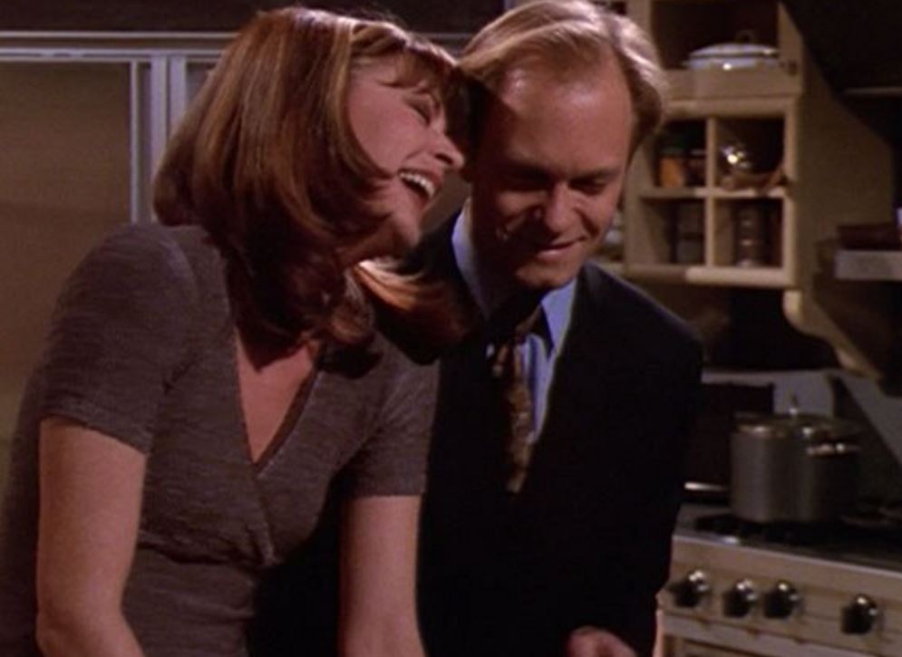 Niles and Daphne in Frasier